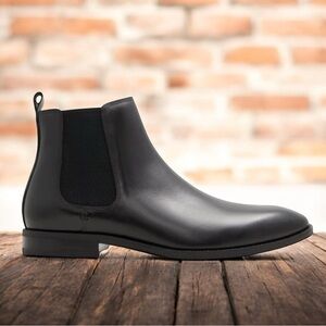 SOLD ALDO Frielia Black Leather Chelsea Boots NIB Mens Sz 10